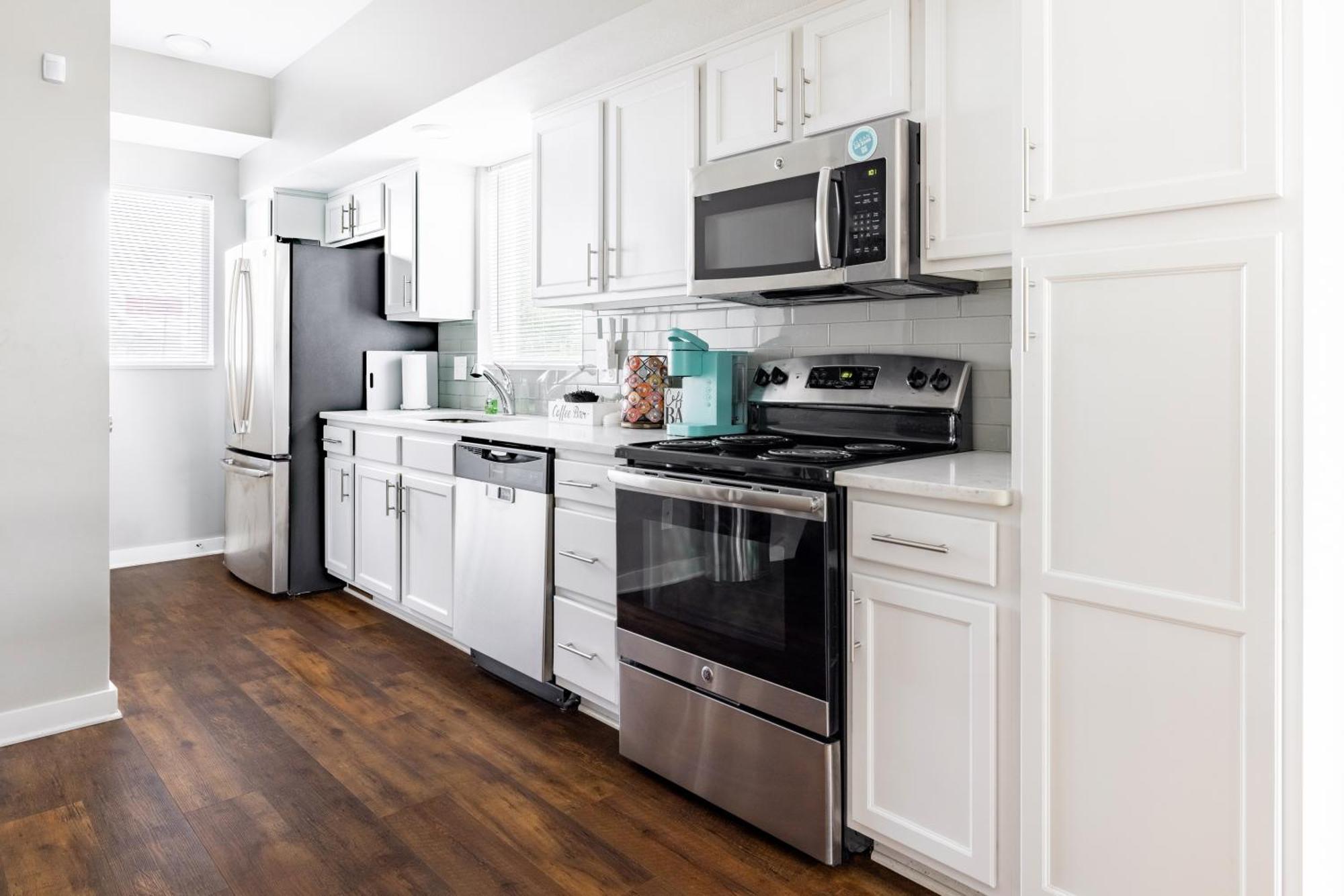 Luxury Downtown Townhome Unit 14 كليفلاند المظهر الخارجي الصورة