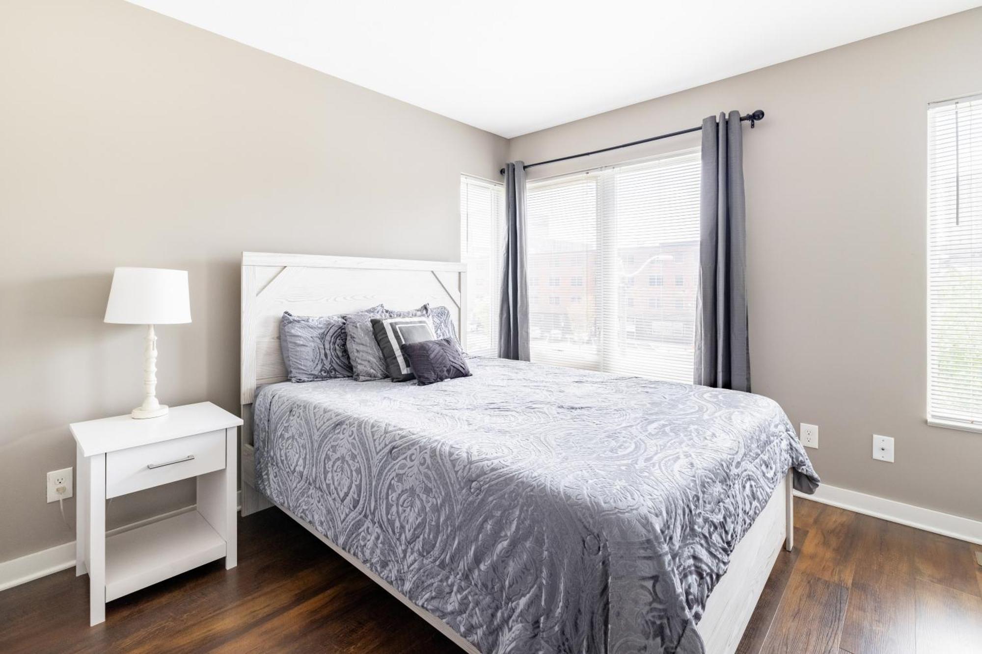Luxury Downtown Townhome Unit 14 كليفلاند المظهر الخارجي الصورة