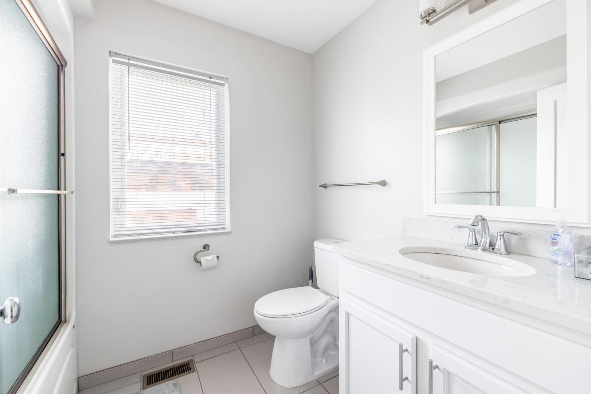 Luxury Downtown Townhome Unit 14 كليفلاند المظهر الخارجي الصورة